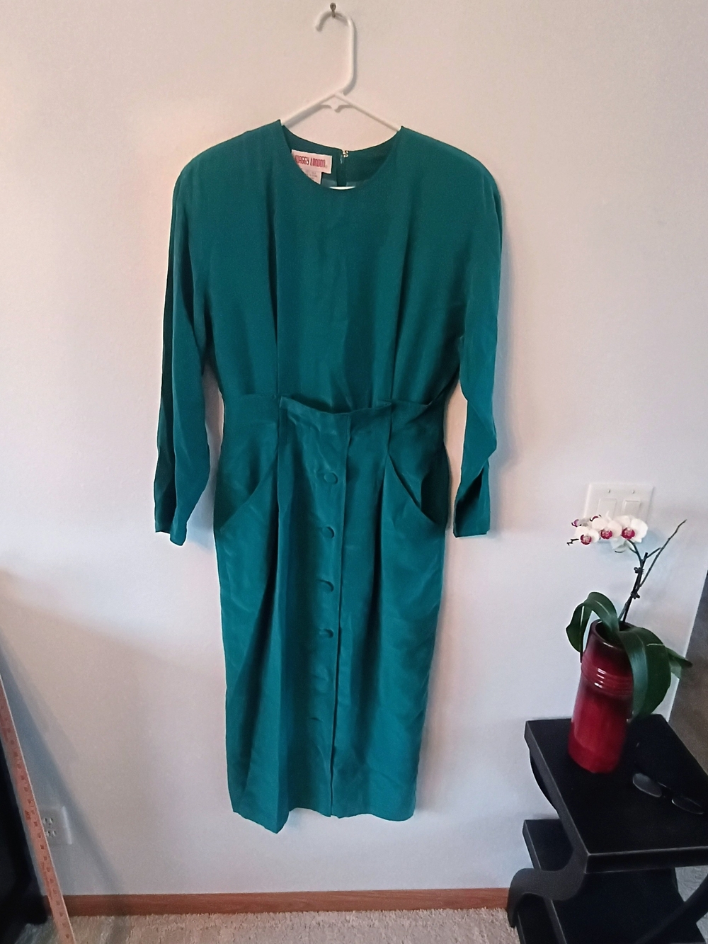 Maggy London Vintage 100% Silk Emerald Green Midi Dress Size 12 Luxe Retro Chic